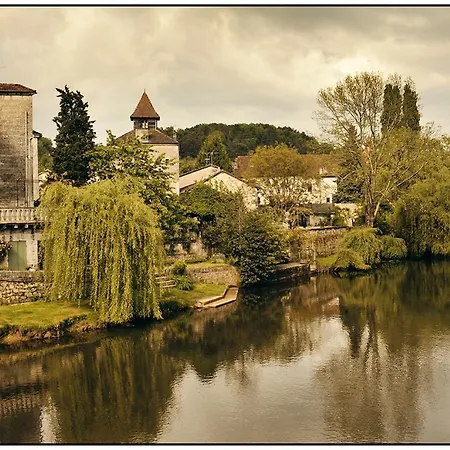 Holiday home Maison Familiale De Campagne Brantome